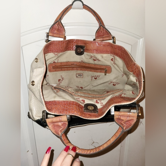 Purse - Picture 2 of 2